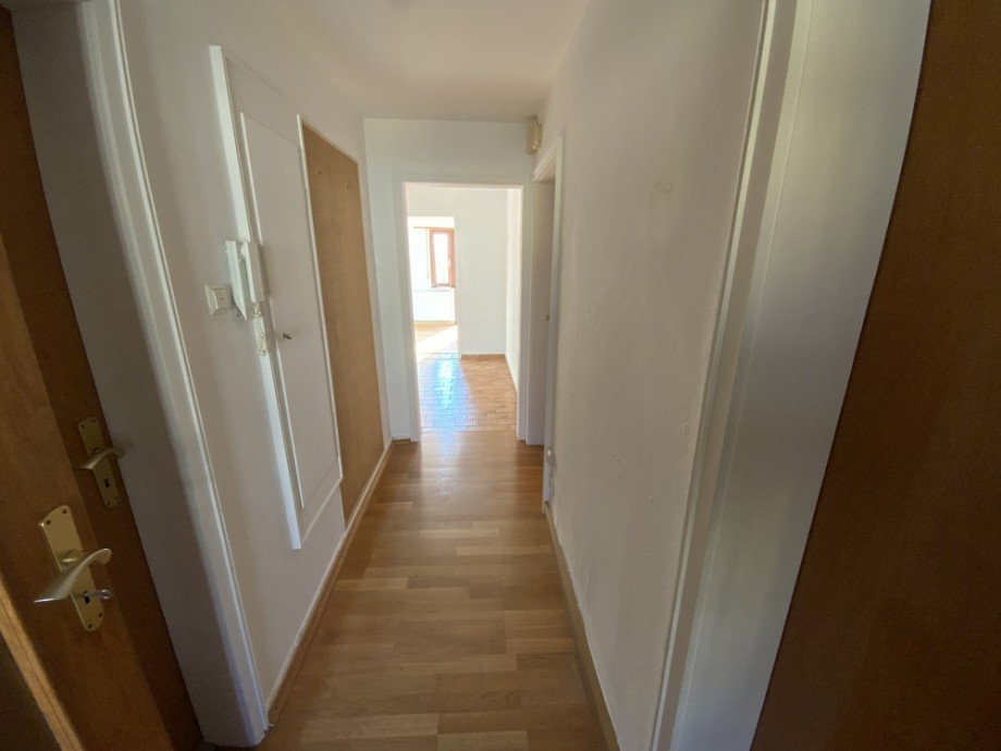 Diele Dachgeschoss Mehrfamilienhaus Heidelberg / Ziegelhausen