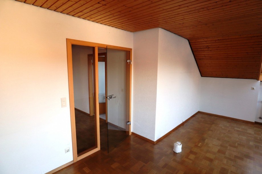 Wohnzimmer Dachgeschosswohnung �hringen
