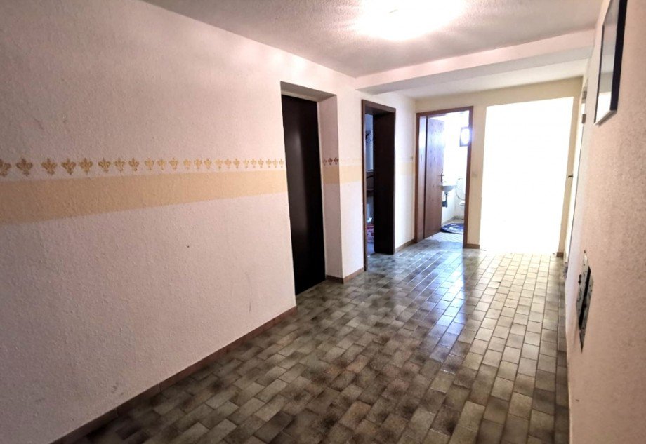 Diele im UG Mehrfamilienhaus Schefflenz / Mittelschefflenz
