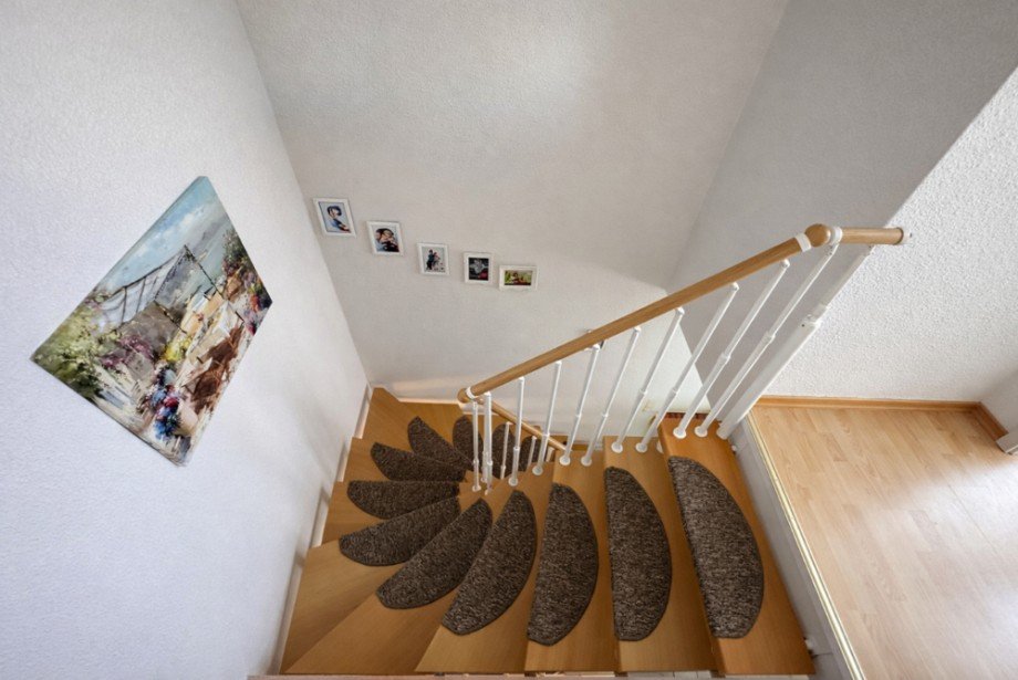 Innentreppe Doppelhaush�lfte Sinsheim / D�hren