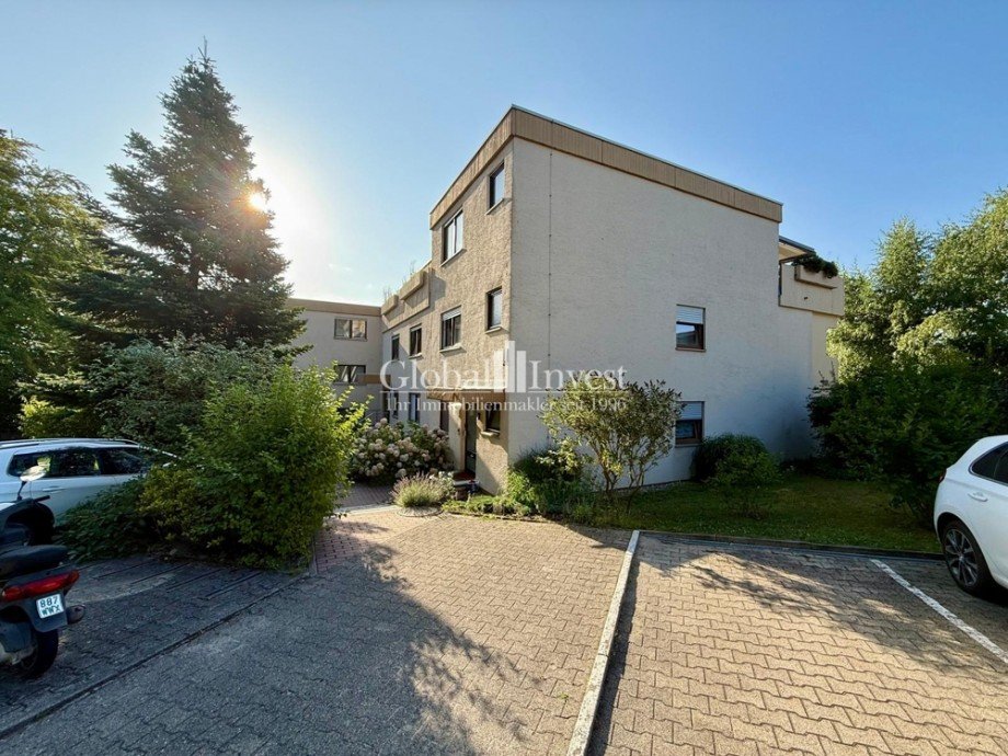 Hausansicht Stra�enseite Etagenwohnung Gaiberg