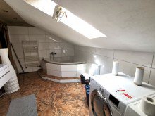 Badezimmer DG GLOBAL INVEST SINSHEIM | Tolles Einfamilienhaus mit Einliegerwohnung mit �ber 330m� Wohnfl�che in Schefflenz
