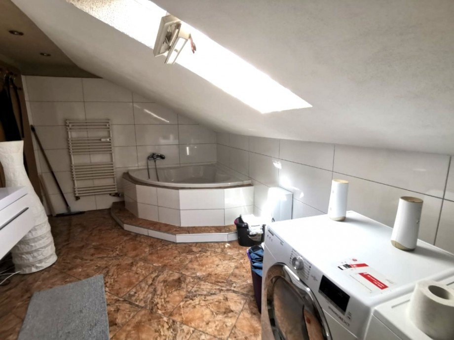 Badezimmer DG Mehrfamilienhaus Schefflenz / Mittelschefflenz
