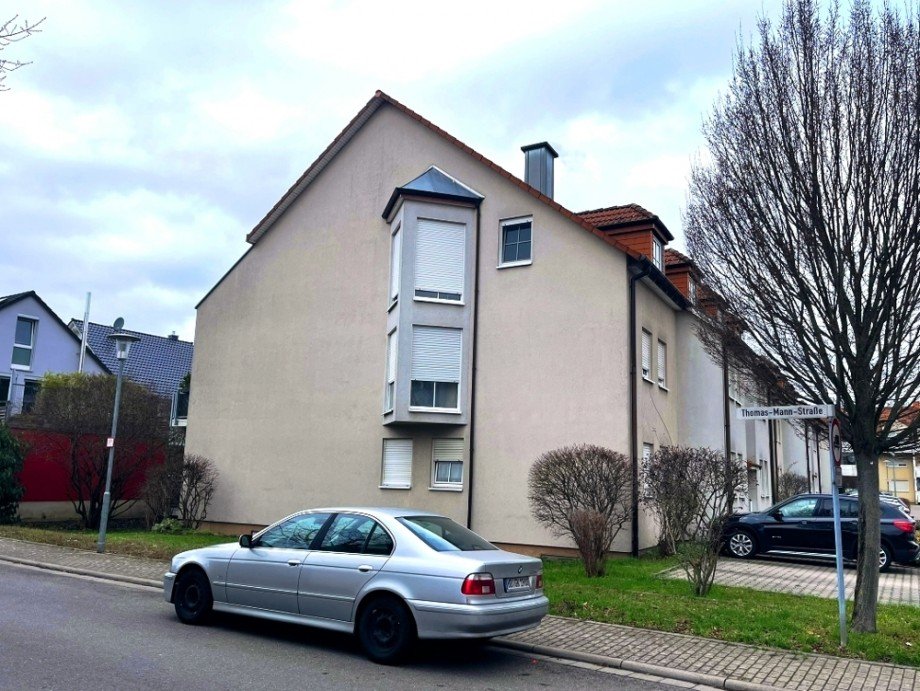 Seitenansicht Erdgeschosswohnung Reilingen