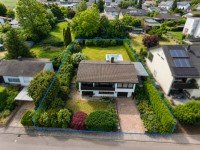 Bild (601a04ad26bfd77581f59c1b7b7df879): GLOBAL INVEST SINSHEIM | Tolles Architektenhaus mit 820m� gro�em Rasengrundst�ck und gro�em Pool
