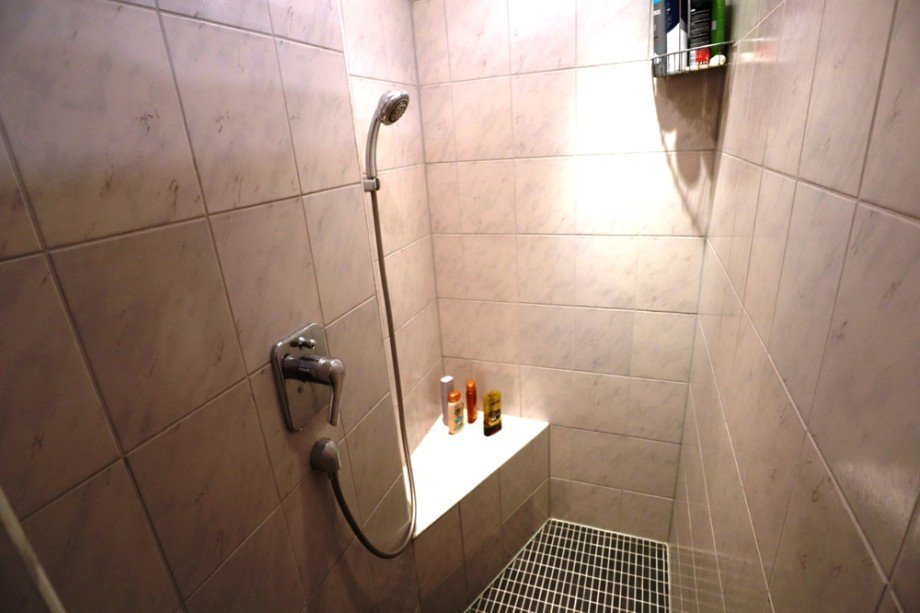 begehbare Dusche Einfamilienhaus Bretten / B�chig