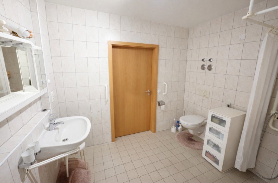 Badezimmer Etagenwohnung Lauda-K�nigshofen