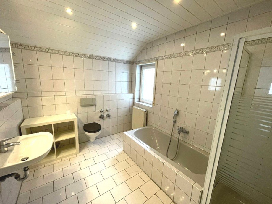 Badezimmer Dachgeschosswohnung Angelbachtal / Michelfeld