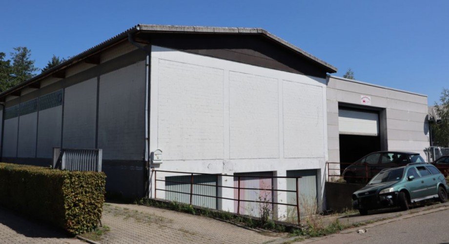 Hallenansicht.png Halle / Lager / Produktion Sinsheim