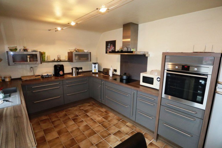 K�che Sinsheim Maisonettewohnung GLOBAL INVEST SINSHEIM | Tolle 6-Zimmer-Eigentumswohnung mit �ber 160qm in zentraler Lage von Sinsheim