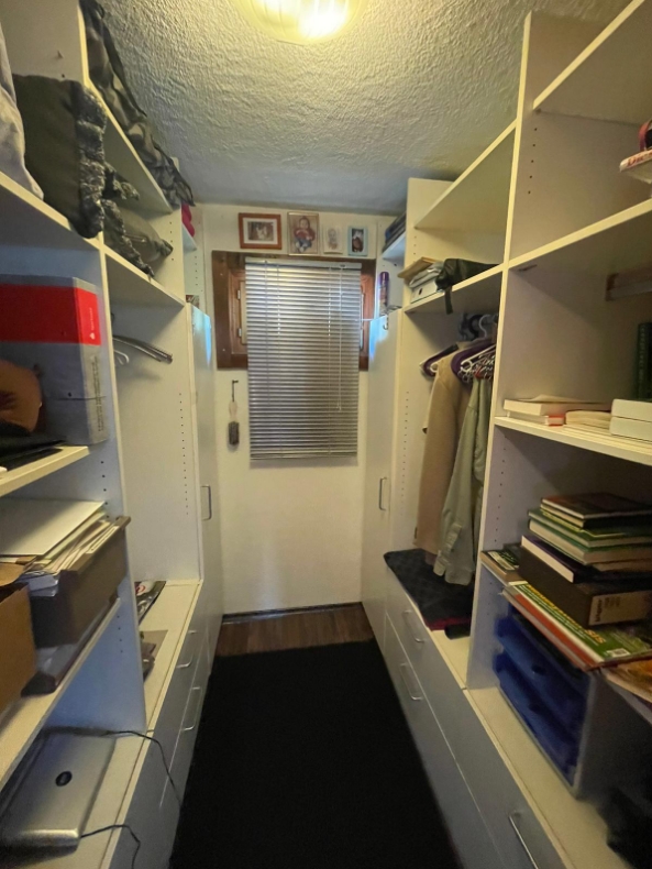 begehbarer Kleiderschrank Ferienhaus Bretzfeld / Geddelsbach