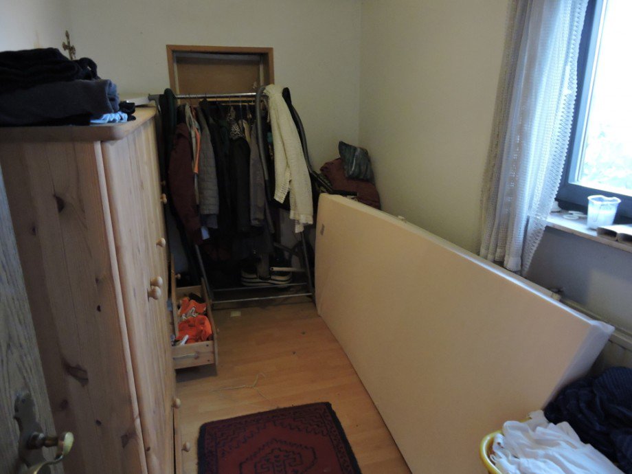 Ankleide/Kinderzimmer links Einfamilienhaus Waibstadt / Daisbach