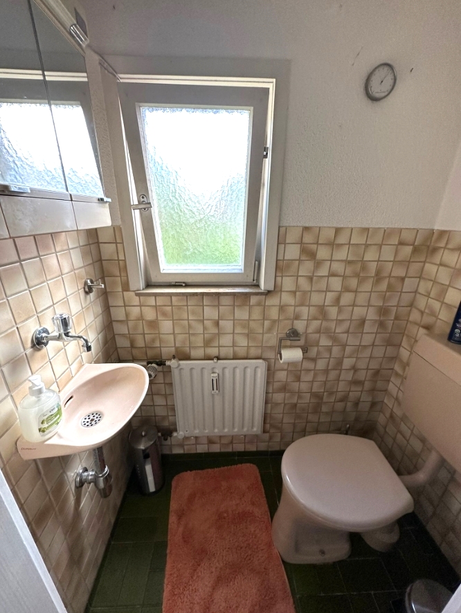 G�ste-WC OG Zweifamilienhaus Heilbronn / Frankenbach