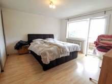 Schlafzimmer EG GLOBAL INVEST SINSHEIM | Tolles Einfamilienhaus mit Einliegerwohnung mit �ber 330m� Wohnfl�che in Schefflenz