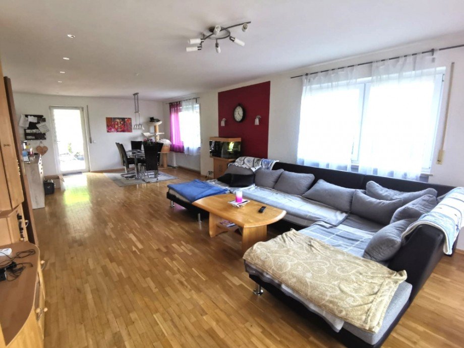 Wohnzimmer EG Mehrfamilienhaus Schefflenz / Mittelschefflenz