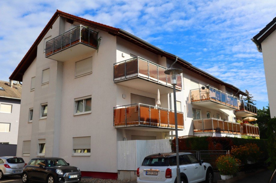 Hausansicht Etagenwohnung Schwetzingen