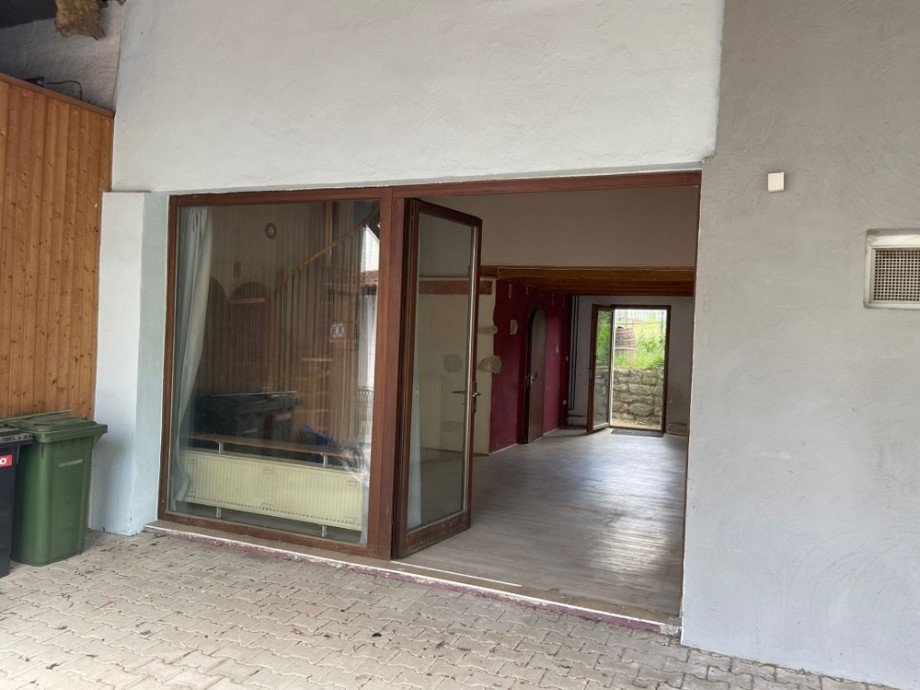 Zugang Innenhof Einfamilienhaus Sinsheim / D�hren