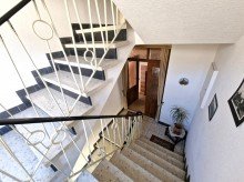 Treppenhaus GLOBAL INVEST SINSHEIM | Tolles Ein- oder Zweifamilienhaus mit gro�em Garten und tollem Fernblick in Neckarelz