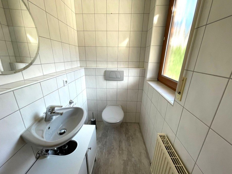 G�ste-WC Doppelhaush�lfte Neckarbischofsheim