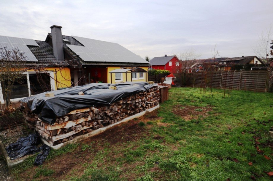 R�ckansicht Einfamilienhaus Bretten / B�chig