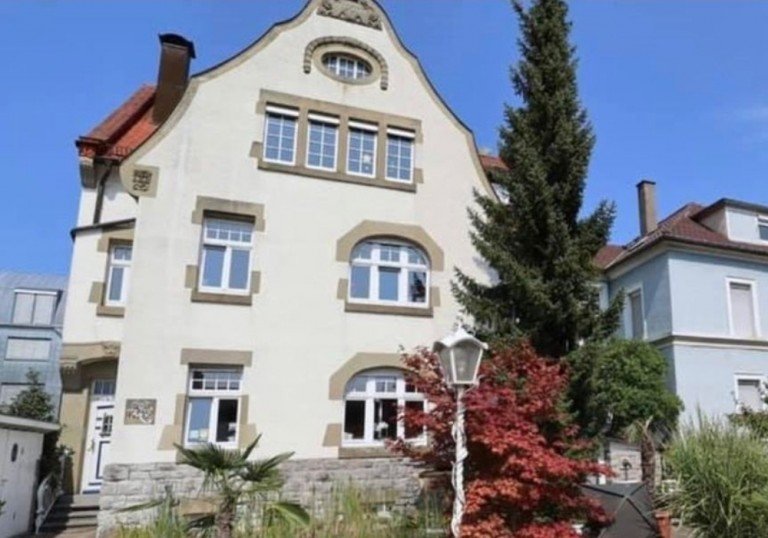 Hausansicht Sinsheim Etagenwohnung GLOBAL INVEST SINSHEIM | Mitbewohnerin WG f�r 4-Zimmer Wohnung in zentraler Lage von Sinsheim n�he Bahnhof