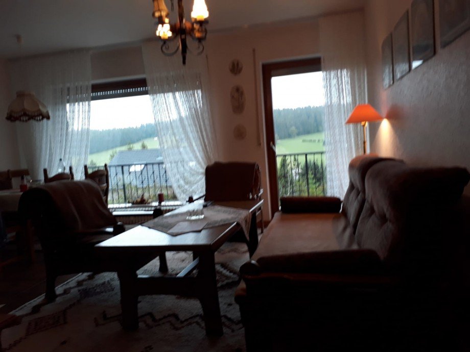 Wohnzimmer Erdgeschosswohnung Sch�nwald im Schwarzwald