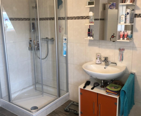 Badezimmer Doppelhaush�lfte Elztal / Dallau