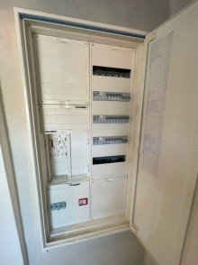 Sicherungskasten GLOBAL INVEST SINSHEIM | Gro�e 5-Zimmer-Maisonette-Wohnung mit 125m� - oder darf es auch ein Haus sein?