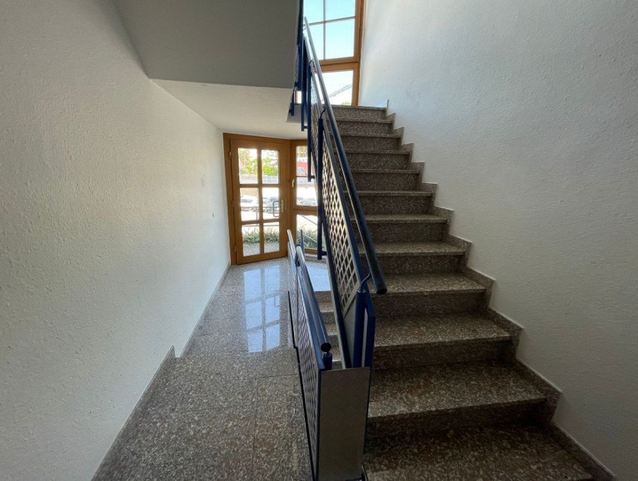 Treppenhaus Erdgeschosswohnung Sinsheim