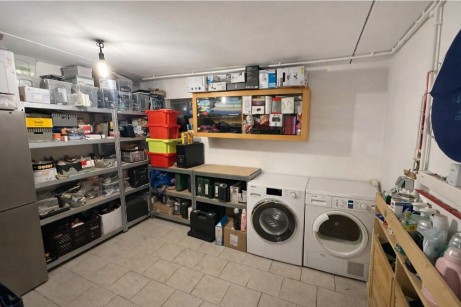 Waschraum / Keller Doppelhaush�lfte Sinsheim / D�hren