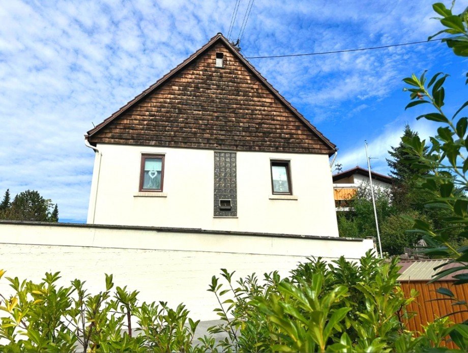 Seitenansicht Zweifamilienhaus Heilbronn / Frankenbach