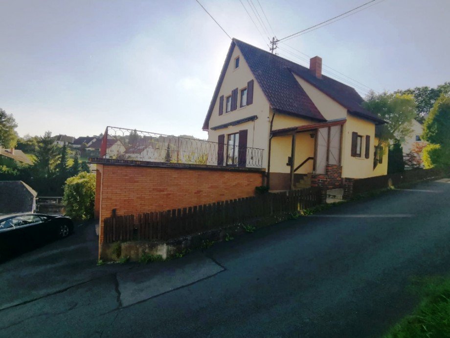 Stra�enansicht Einfamilienhaus Billigheim