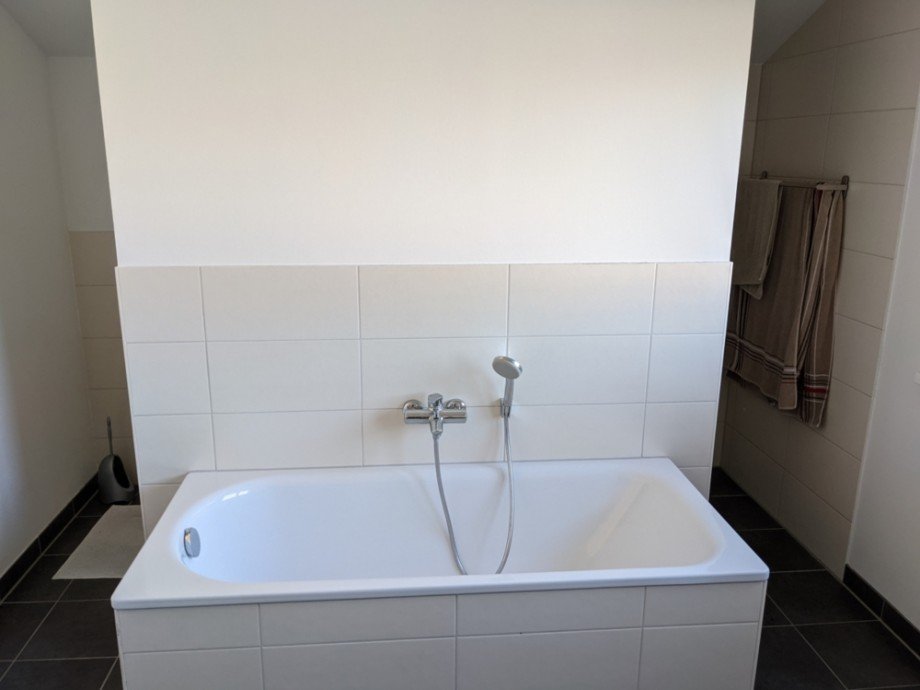 Badewanne Einfamilienhaus Angelbachtal