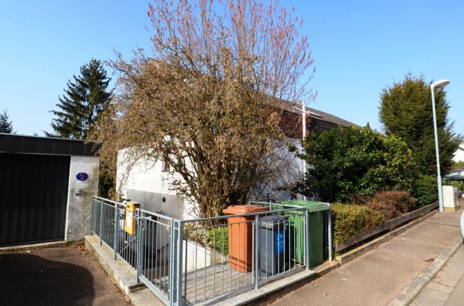 Tor Eingangsbereich Einfamilienhaus Wiesenbach