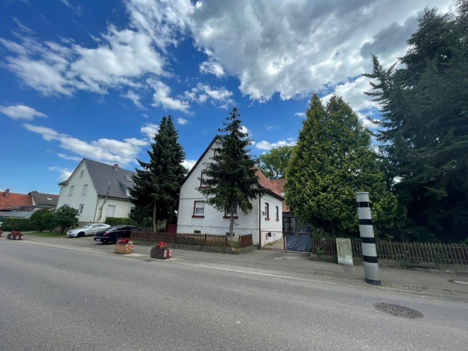 Hasuansicht Einfamilienhaus Sinsheim / D�hren