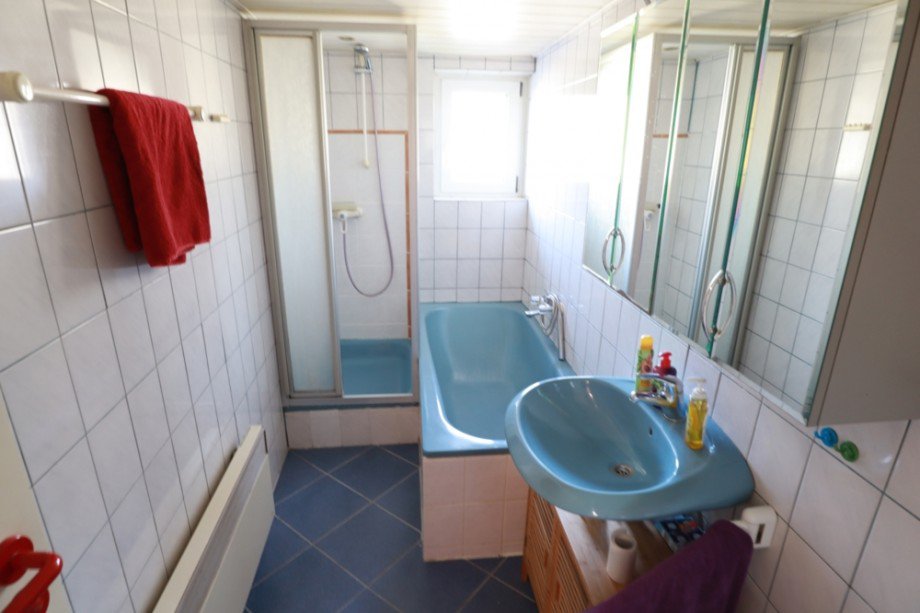 Badezimmer OG Doppelhaush�lfte Dielheim