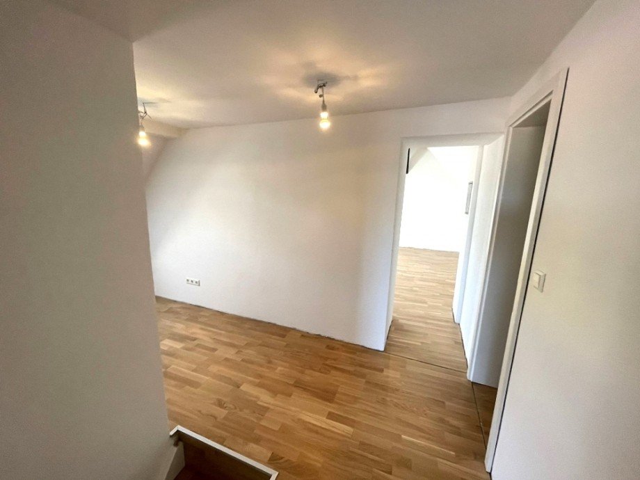 Flur DG Einfamilienhaus Sinsheim / Hilsbach