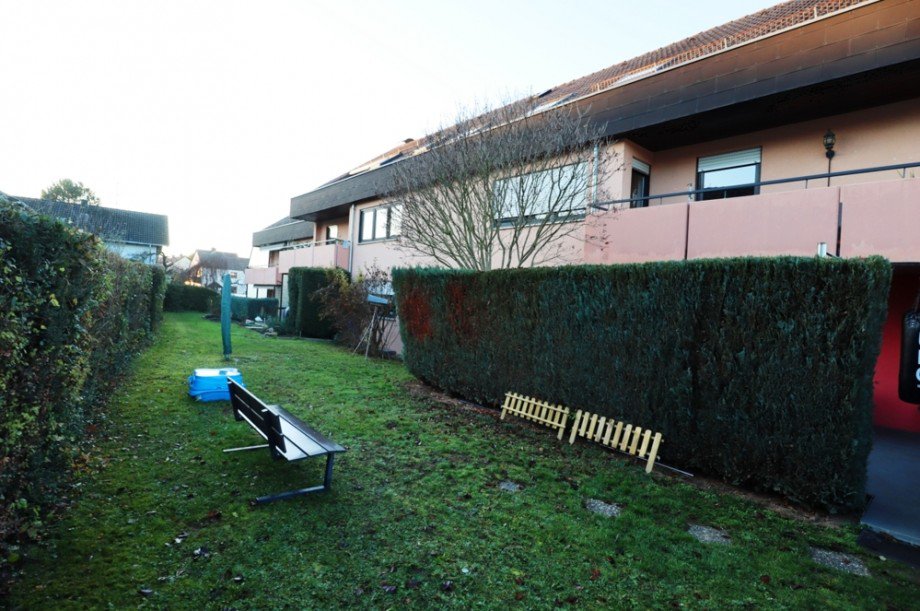 R�ckansicht Dachgeschosswohnung �hringen