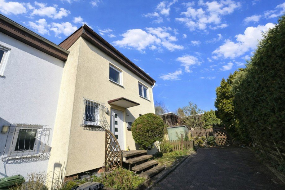 Ansicht Eingang Reihenendhaus Sinsheim