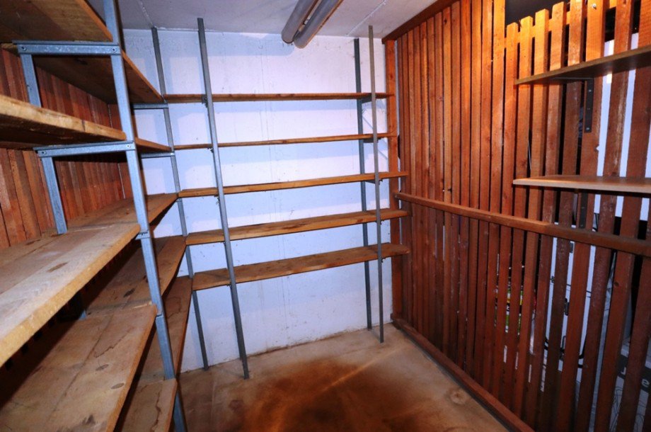 Kellerraum Dachgeschosswohnung �hringen