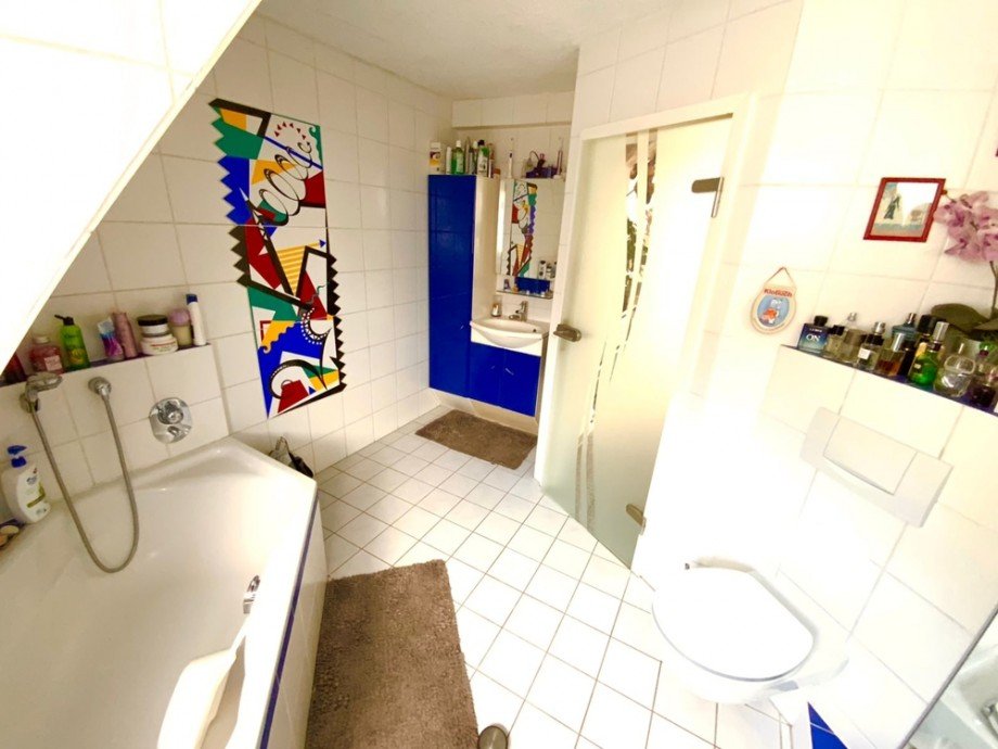 Badezimmer Obergeschoss Doppelhaush�lfte Dielheim
