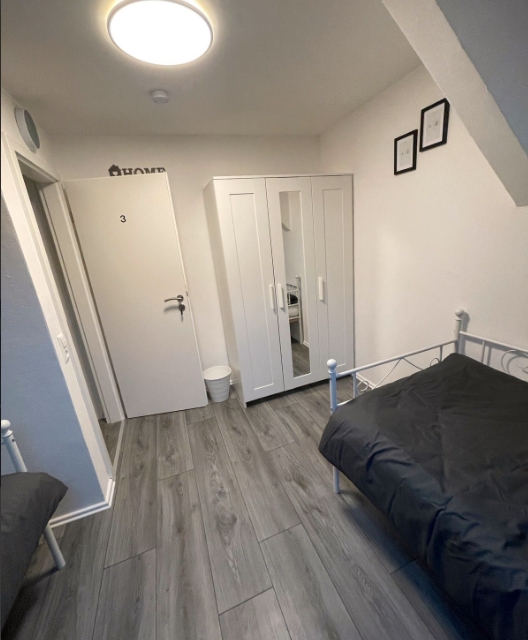 Zimmer Dachgeschosswohnung Bad Rappenau / F�rfeld