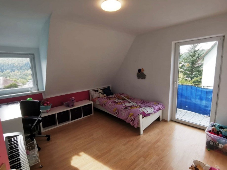 Kind 1 Einfamilienhaus Forchtenberg / Wei�bach