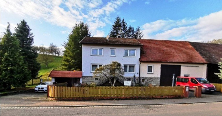 Hausansicht.png Billigheim-Waldm�hlbach Einfamilienhaus GLOBAL INVEST SINSHEIM | Freistehendes Ein- oder Zweifamilienhaus mit Hallenbad, Scheune und gro�em Garten