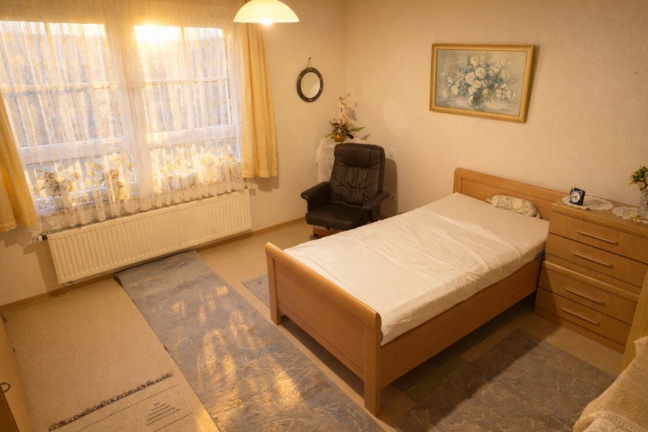 Schlafzimmer Etagenwohnung Lauda-K�nigshofen