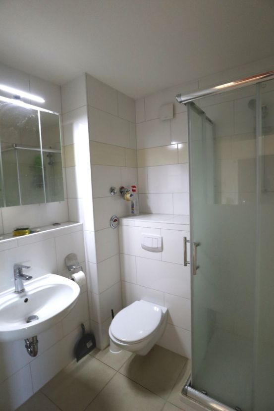 Badezimmer.png Etagenwohnung Germersheim