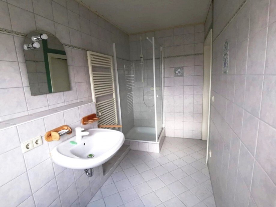 Bad DG Doppelhaush�lfte Gundelsheim