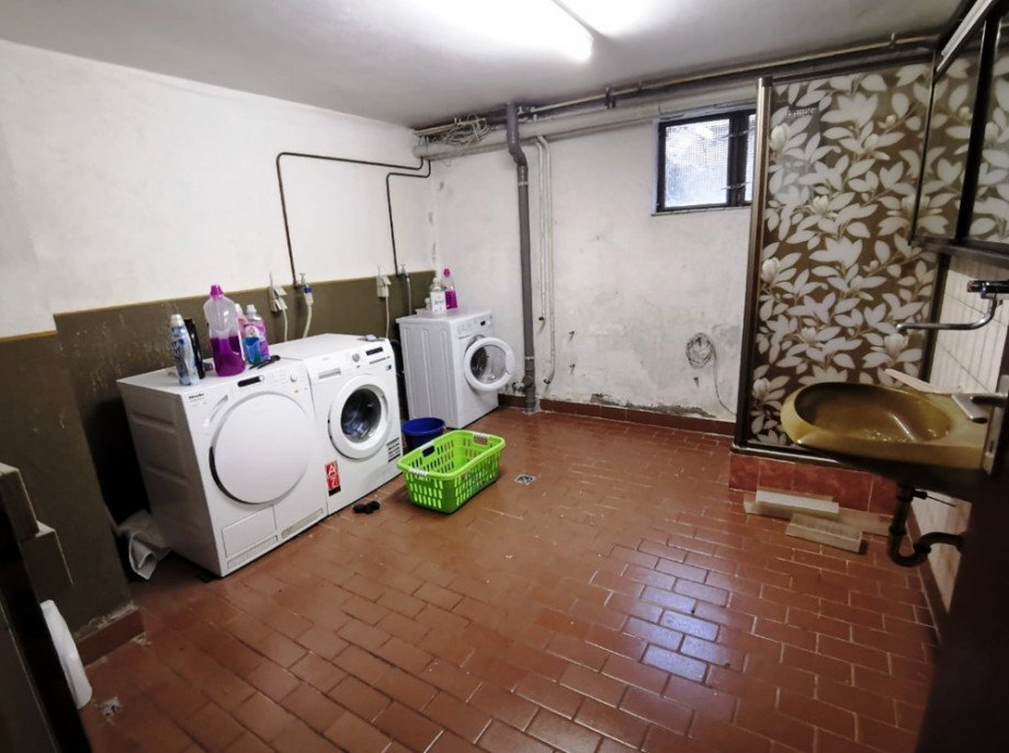 Waschk�che Mehrfamilienhaus Schefflenz / Mittelschefflenz