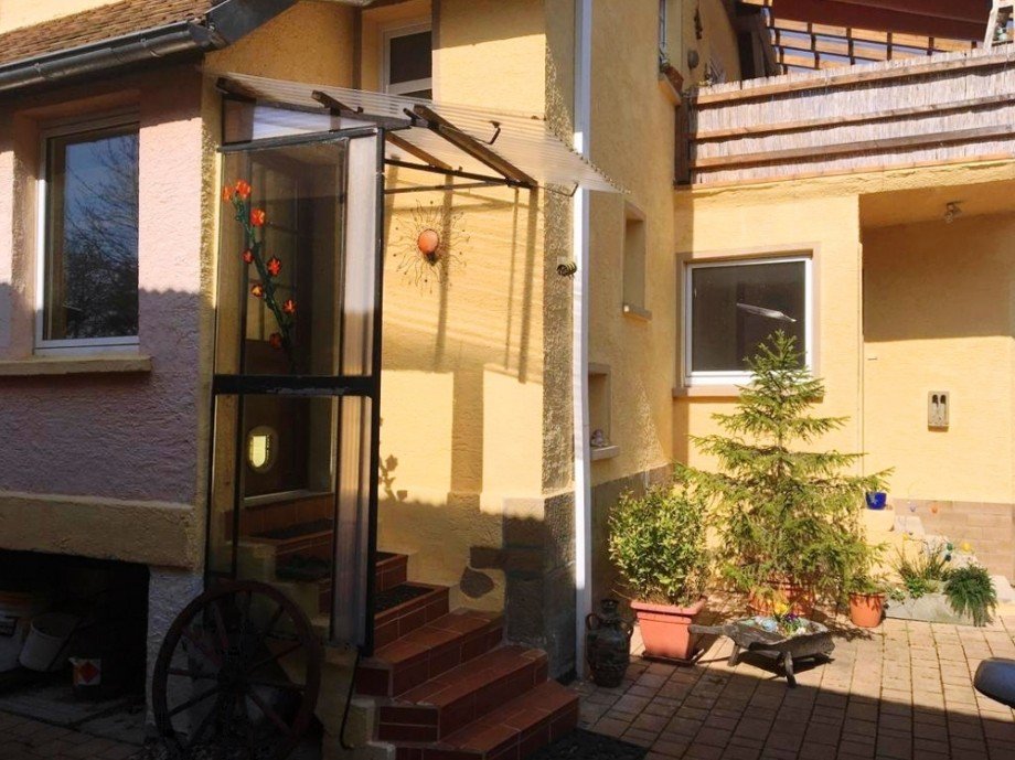 Hauseingang Erdgeschosswohnung Sinsheim / Adersbach