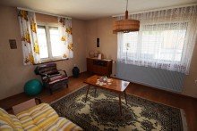 Kind 2 GLOBAL INVEST SINSHEIM | Gro�es freistehendes Einfamilienhaus mit sch�nem Garten in Zuzenhausen